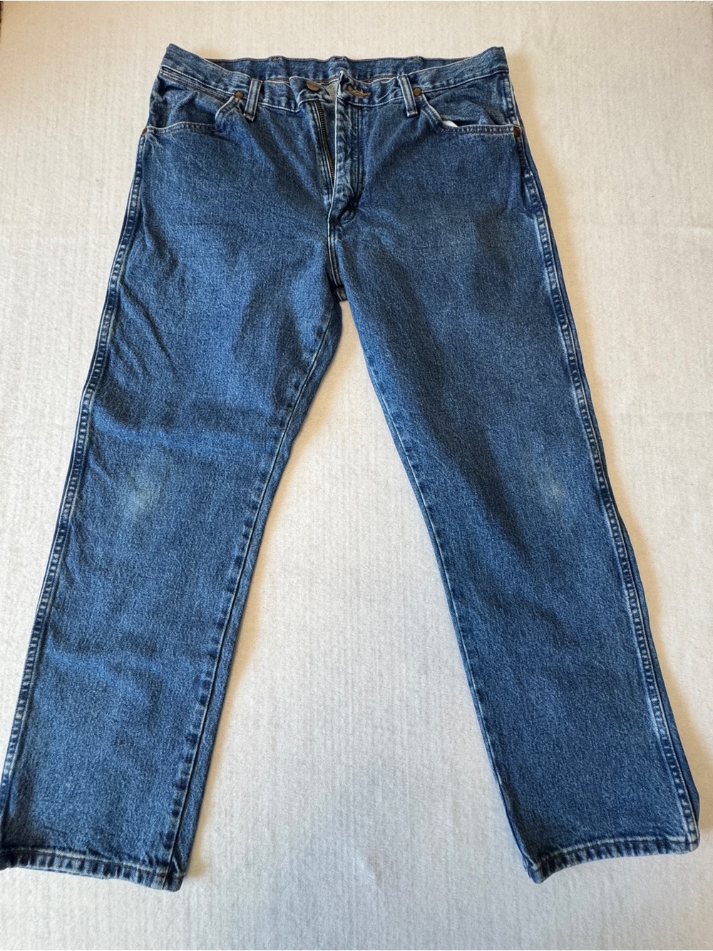 Wrangler Men's Dark Blue Relaxed Fit Jeans